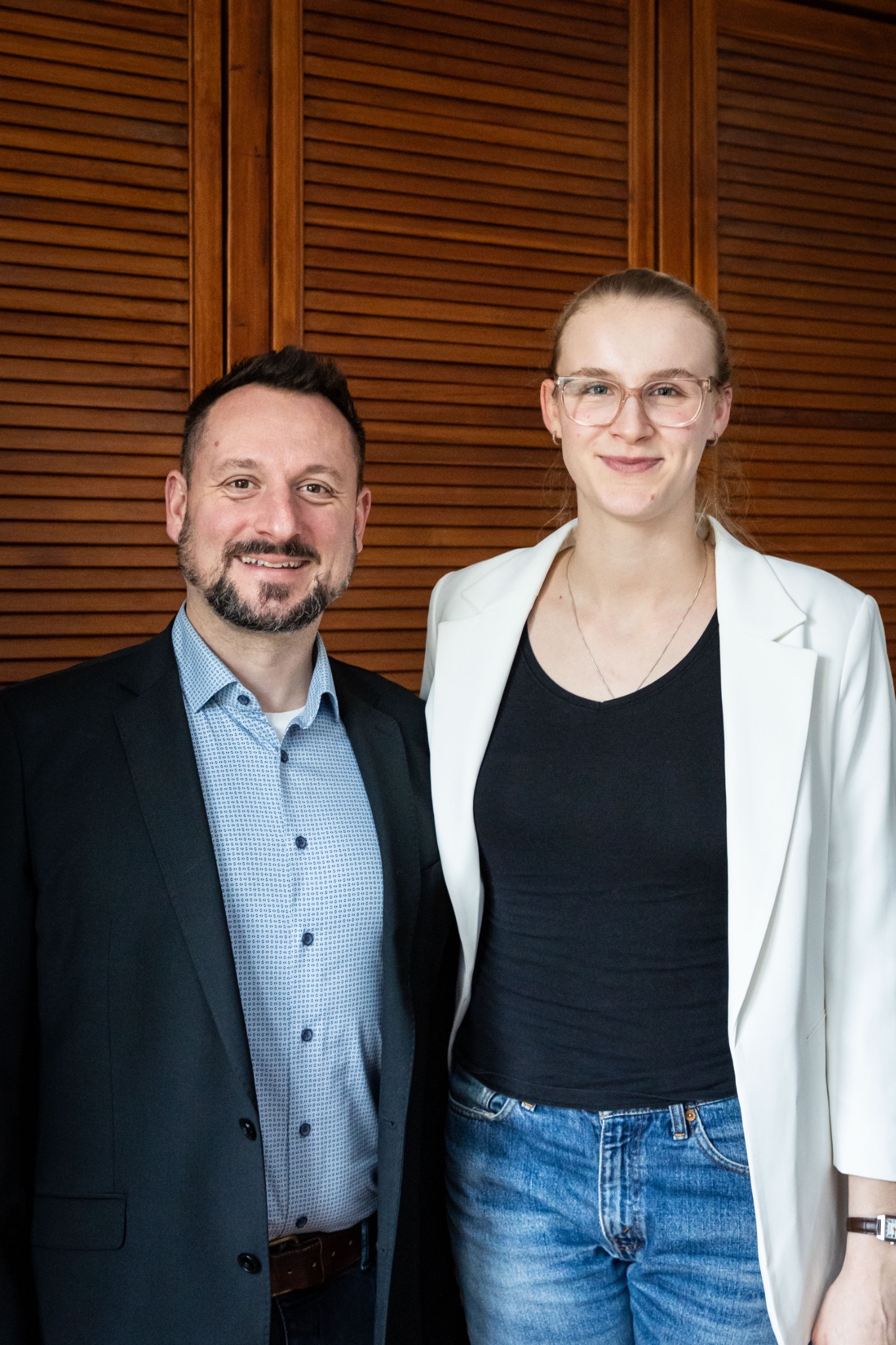 Saltan Gindulin und Joana Noeske von Tierdienst Kommunal.